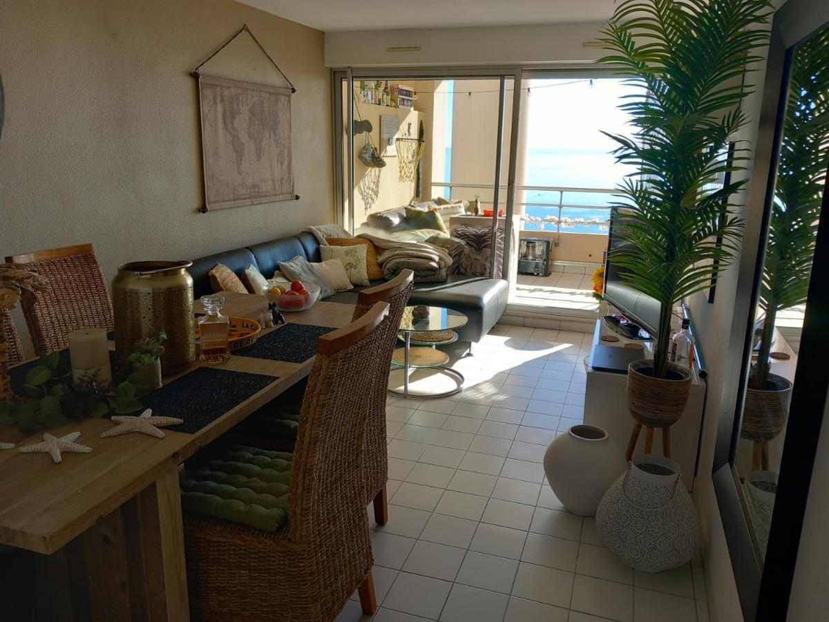 Chambre D'Hote - Vue Mer Au Mont Saint-Clair セット エクステリア 写真