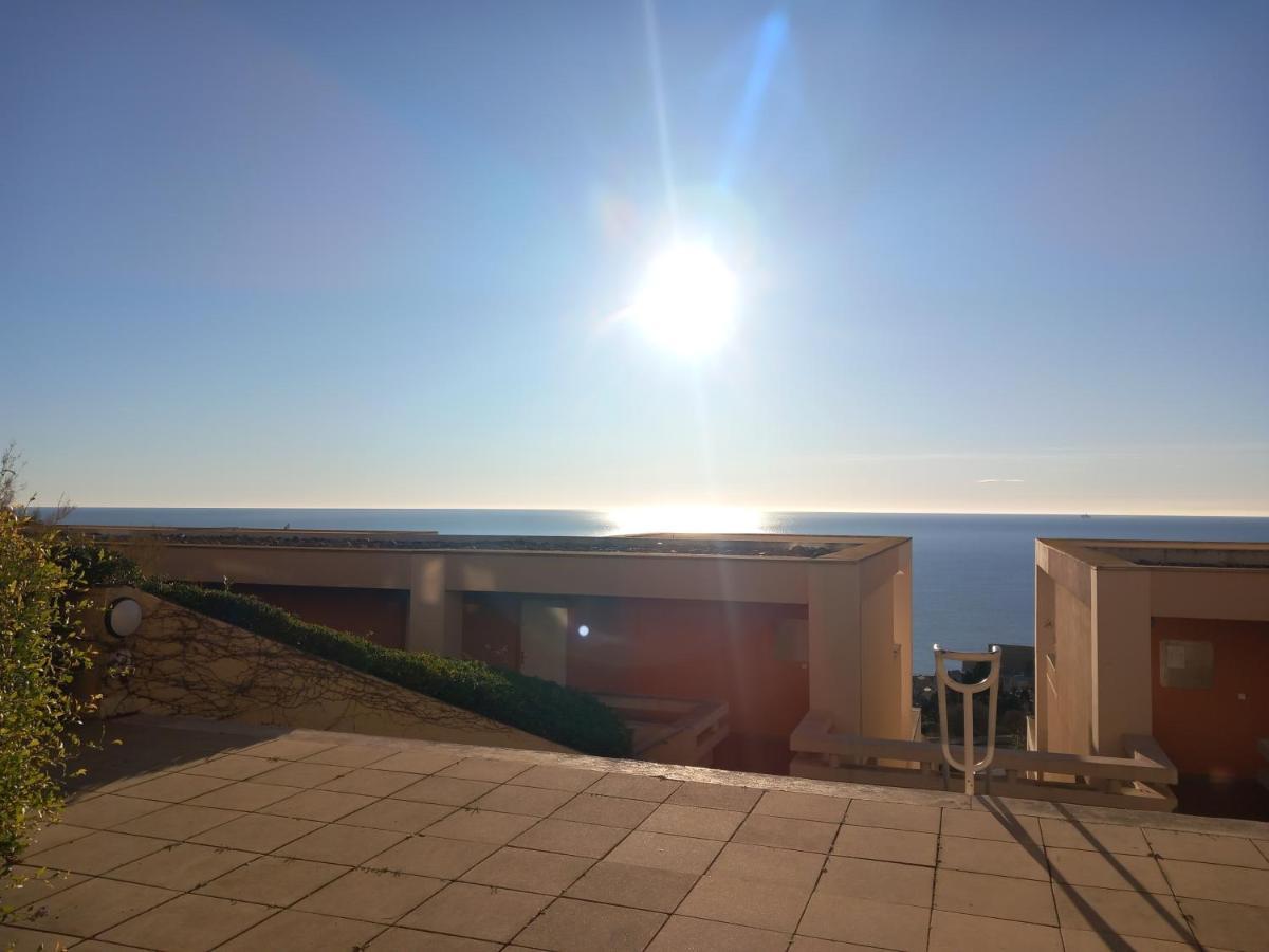 Chambre D'Hote - Vue Mer Au Mont Saint-Clair セット エクステリア 写真