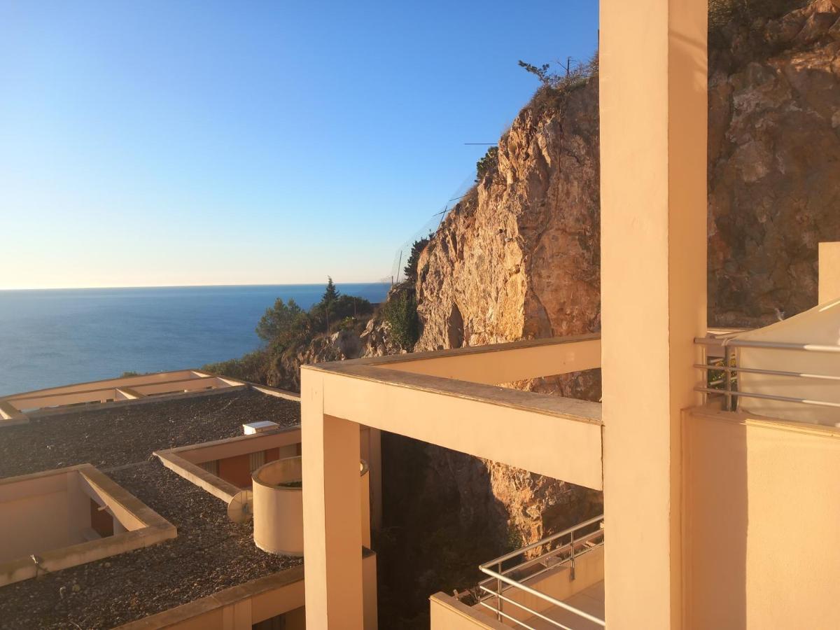 Chambre D'Hote - Vue Mer Au Mont Saint-Clair セット エクステリア 写真